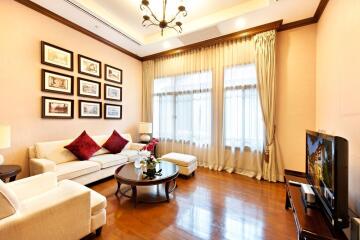 L&H Villa Sathorn 4 bedroom house for rent