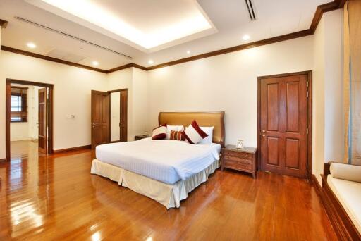 L&H Villa Sathorn 4 bedroom house for rent