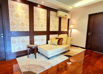 Piyathip Place 4 bedroom penthouse for rent