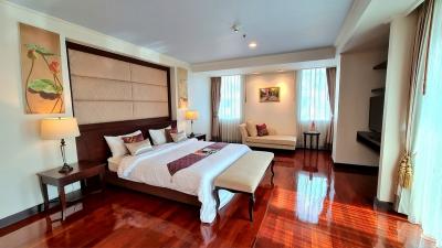 Piyathip Place 4 bedroom penthouse for rent