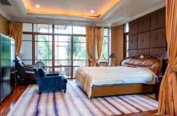 Baan Sansiri Sukhumvit 67 Five bedroom house for rent and sale