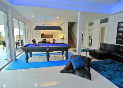 Pool Villa for sale in Pattaya 6 bedroom