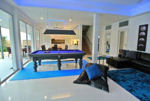 Pool Villa for sale in Pattaya 6 bedroom