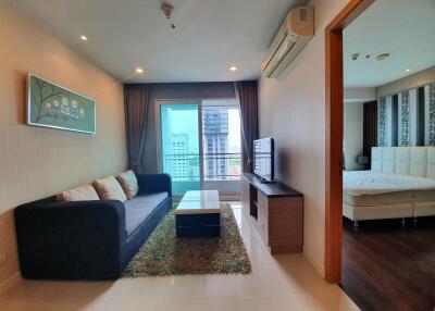 Circle Condominium 1 bedroom condo for rent