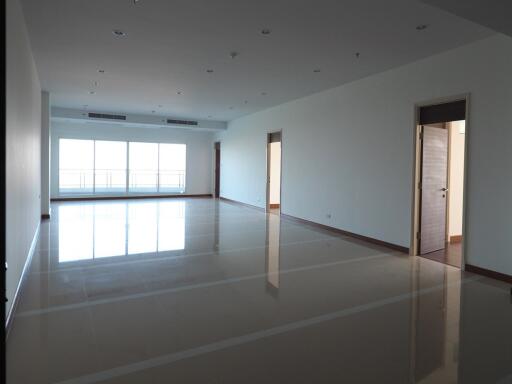 Supalai Prima Riva 4 bedroom penthouse for rent
