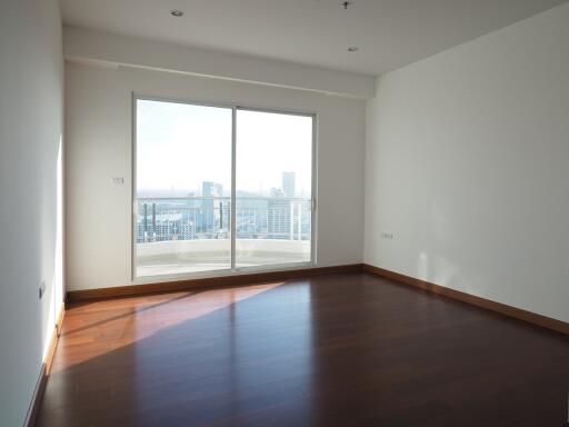 Supalai Prima Riva 4 bedroom penthouse for rent