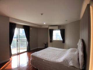Baan Wannapa 3 bedroom apartment for rent