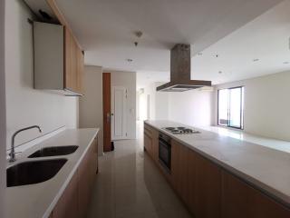 Villa Asoke 5 bedroom penthouse for rent