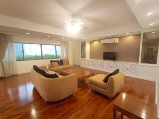 Le Cullinan 4 bedroom apartment for rent