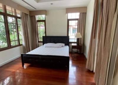 Baan Sansiri Sukhumvit 67 Four bedroom house for rent and sale