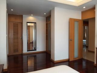 Esmeralda 3 bedroom apartment for rent