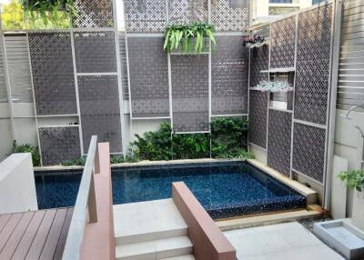 Baan Lux Sathorn 3 bedroom house with pool for rent