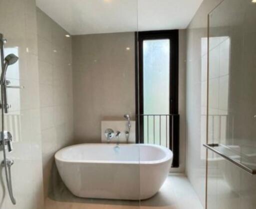 Baan Lux Sathorn 3 bedroom house with pool for rent