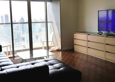 Sukhumvit Suite 1 bedroom condo for sale