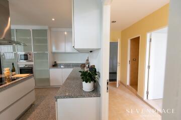 3 bedroom apartment for rent at Seven Place Residences