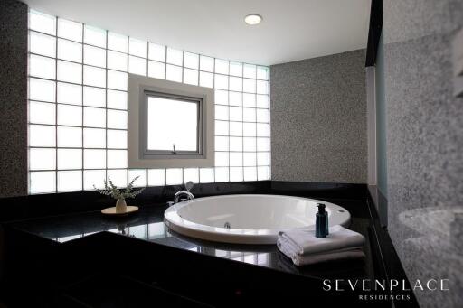 3 bedroom apartment for rent at Seven Place Residences