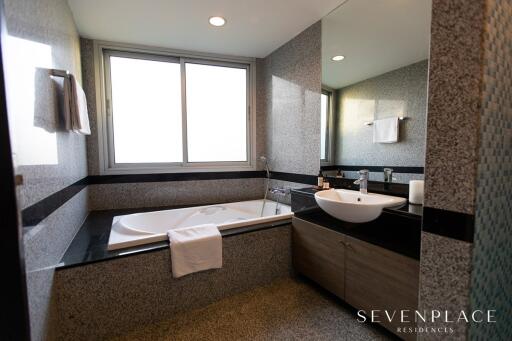 Seven Place Residences 3 bedroom apartment for rent