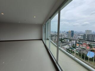 Supalai Riva Grande Penthouse for sale