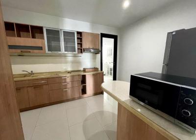 Supalai Casa Riva 3 bedroom condo for sale with tenant