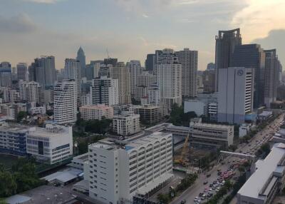 The Address Asoke 1 bedroom condo for rent