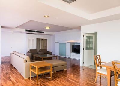 Krungthep Thani Tower 3 bedroom apartment for rent