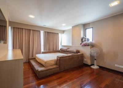 The Lanai Sathorn 3 bedroom condo for sale