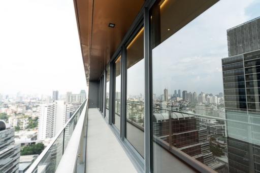 Khun by Yoo 3 bedroom property for sale with tenant