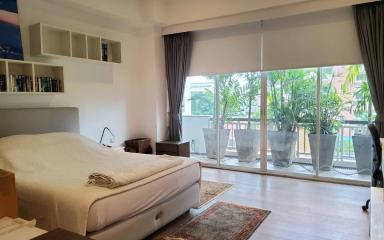 Narathorn Place 3 bedroom condo for sale