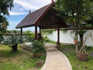 Pool Villa 7 bedrooms for sale in Jomtien