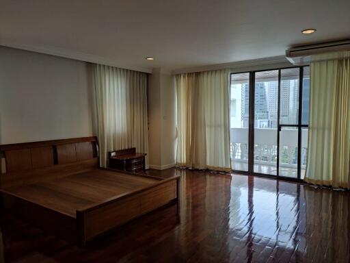 Govind Tower 3 bedroom apartment for rent