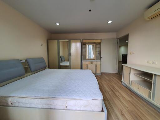 Asoke Place 2 bedroom condo for rent