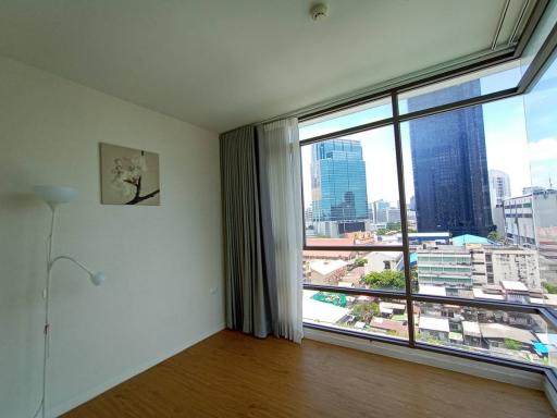 Siamese Surawong 2 bedroom condo for sale with tenant