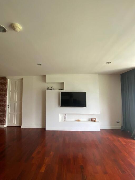 Benviar Tonson Residence 3 bedroom apartment for rent