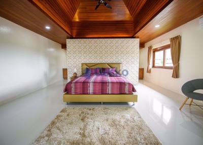9 Bedrooms House Bang Saray H009699