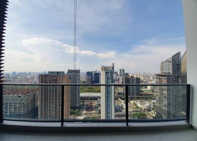 The Lofts Asoke 3 bedroom condo for sale and rent