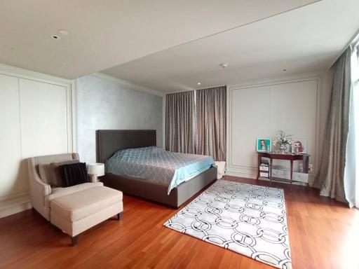 3 bedroom property for rent at The Residences at The St. Regis Bangkok