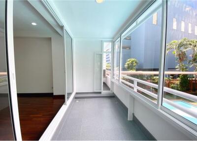 Newly Renovated 2-Bedroom Pet-Friendly Apartment in Thonglor - 920071001-12390