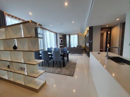 Q Sukhumvit 3 bedroom condo for sale with tenant