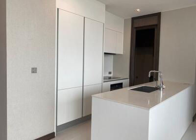 Q Sukhumvit 3 bedroom condo for sale with tenant