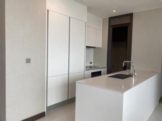 Q Sukhumvit 3 bedroom condo for sale with tenant