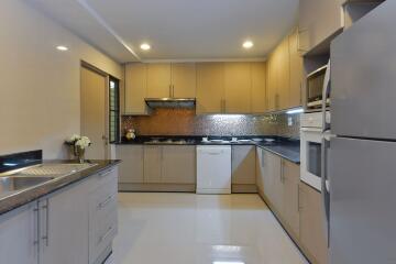 GP Grand Tower 3 bedroom apartment for rent