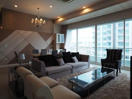 3 bedroom condo for rent at Circle Condominium