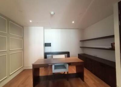 St. Regis Bangkok Residences 3 bedroom property for sale with tenant