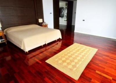 4 bedroom apartment for rent at Bangkapi Mansion