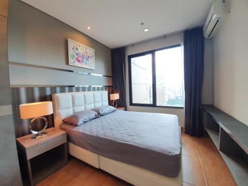 Villa Asoke 2 bedroom duplex condo for rent