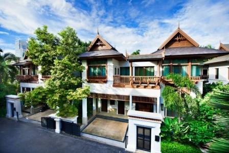 4 bedroom house for rent at L&H Villa Sathorn