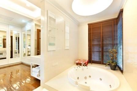 4 bedroom house for rent at L&H Villa Sathorn