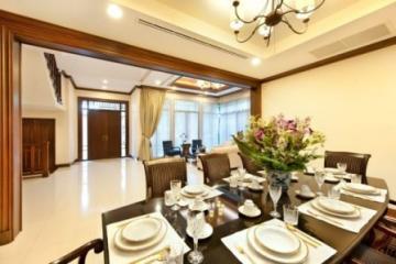 4 bedroom house for rent at L&H Villa Sathorn