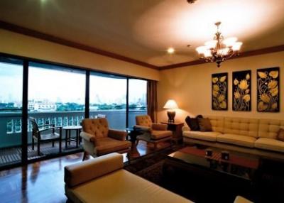 4 bedroom apartment for rent at Centre Point Residence Phrom Phong