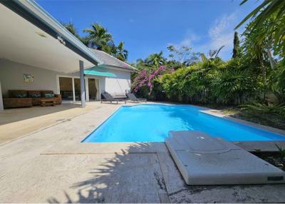 HOT OFFER! Cozy 2-bedroom pool villa for Sale in Maenam, Koh Samui - 920121060-11